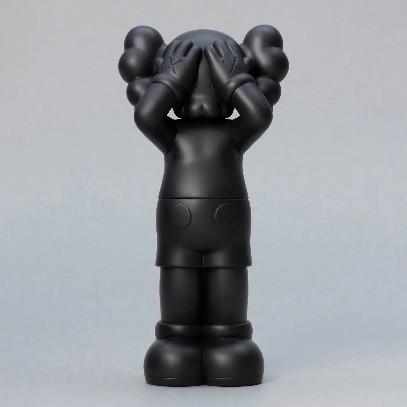 Kaws | HOLIDAY UK - Figure (Black)