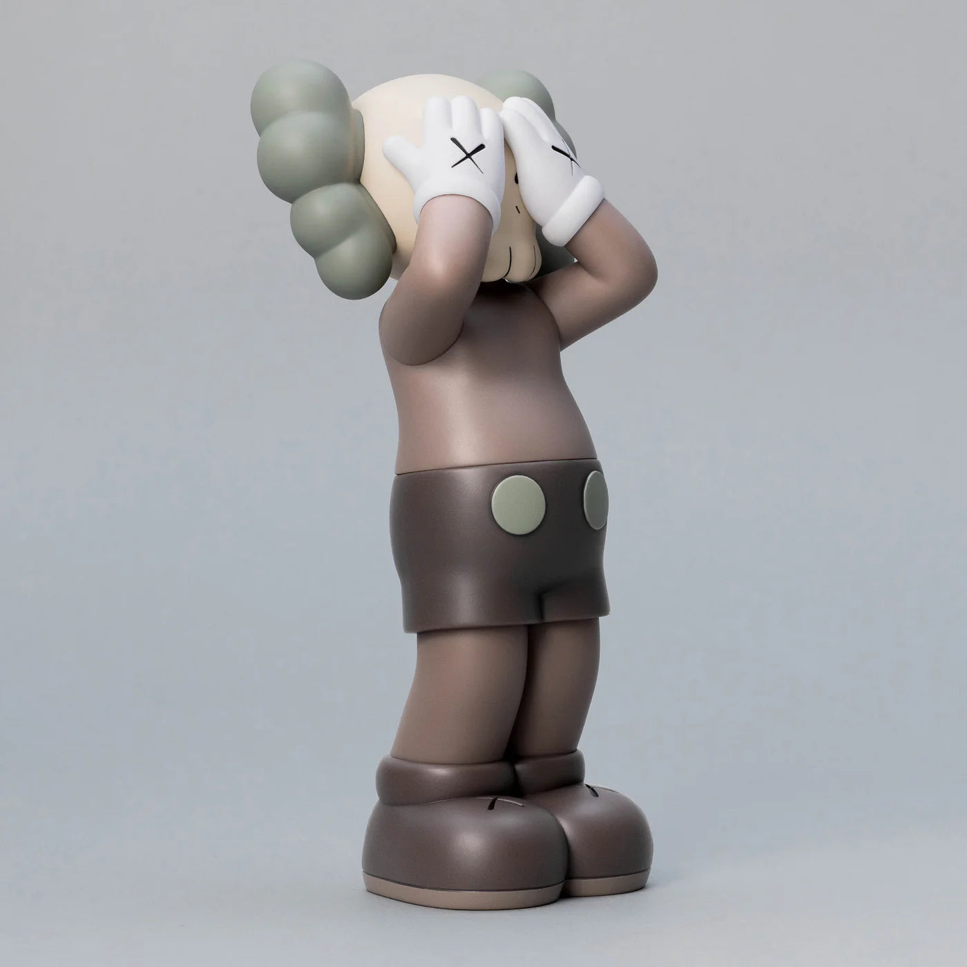 Kaws | HOLIDAY UK - Figure (Brown)-2