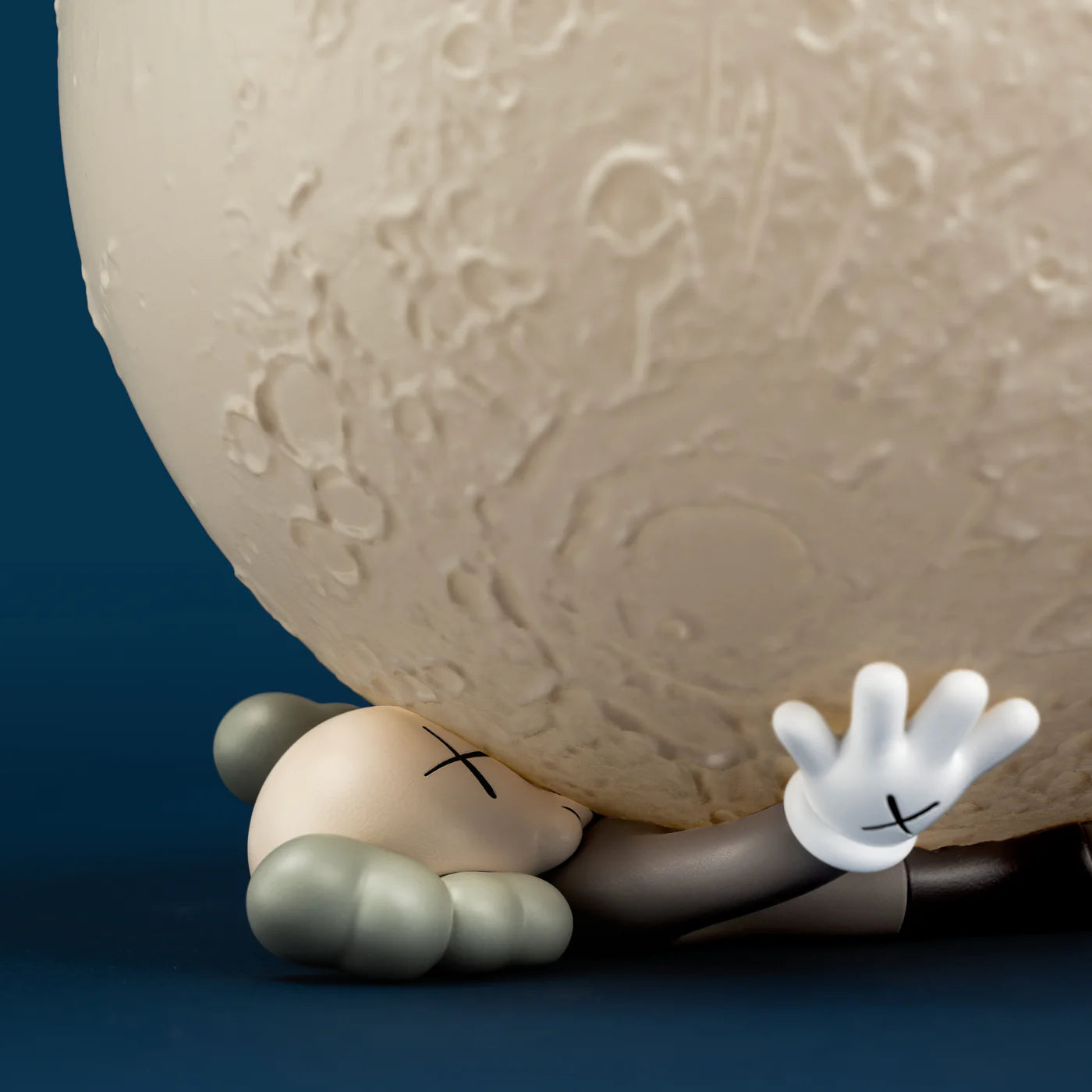 Kaws | KAWS:HOLIDAY Big Moon-2